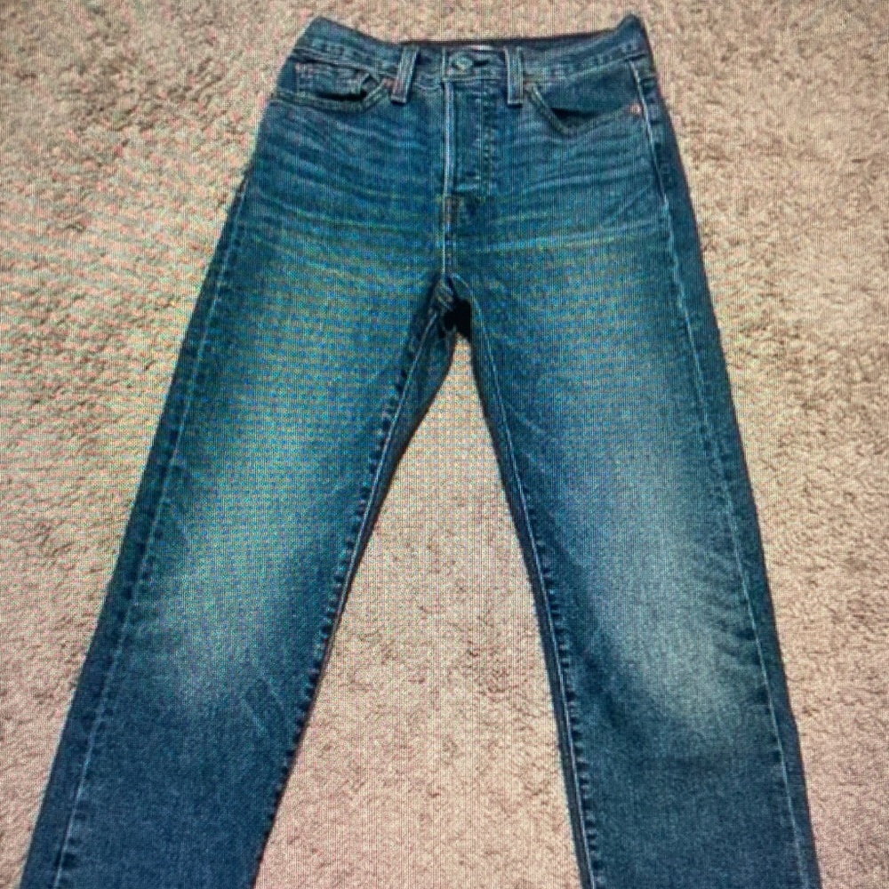 Levi's Men's Straight Jeans in Faded Blue Wash
